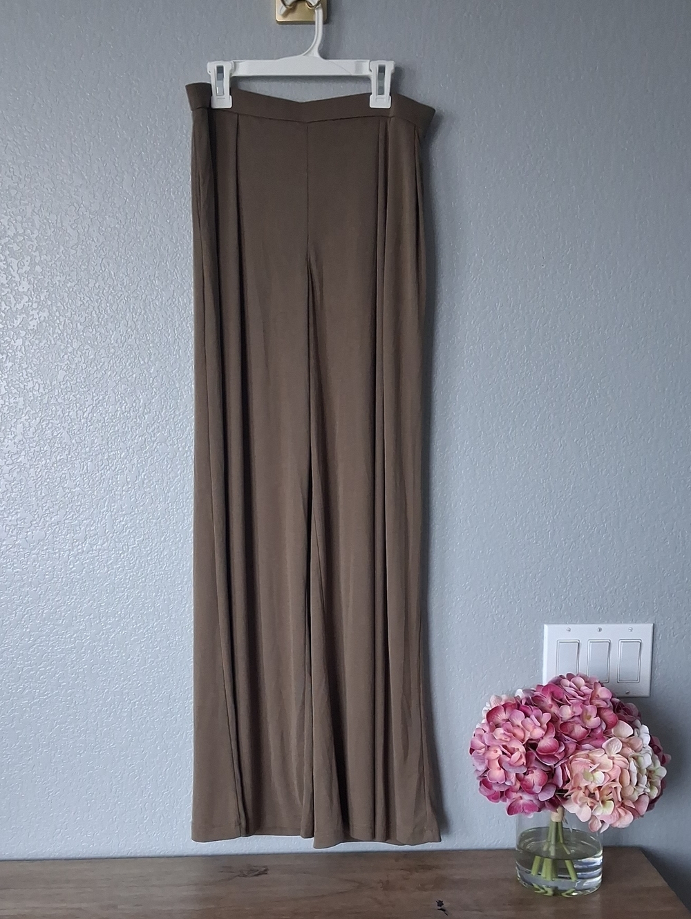 Women’s Wide-Leg Palazzo Pants in Olive Brown